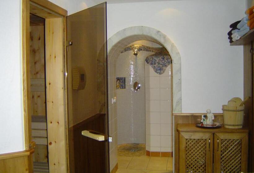 Отель Kirchenbichlerhof