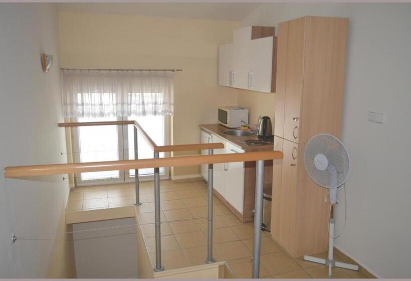 Panzió Apartmány Tiva