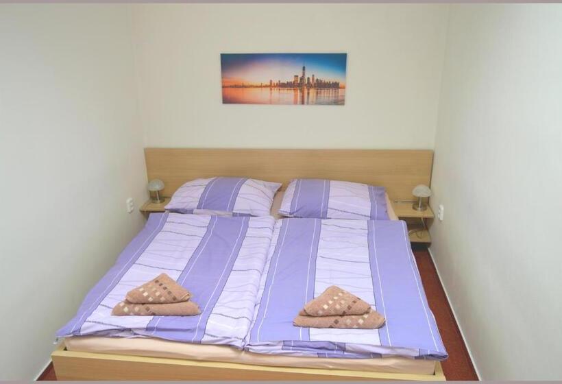 Panzió Apartmány Tiva