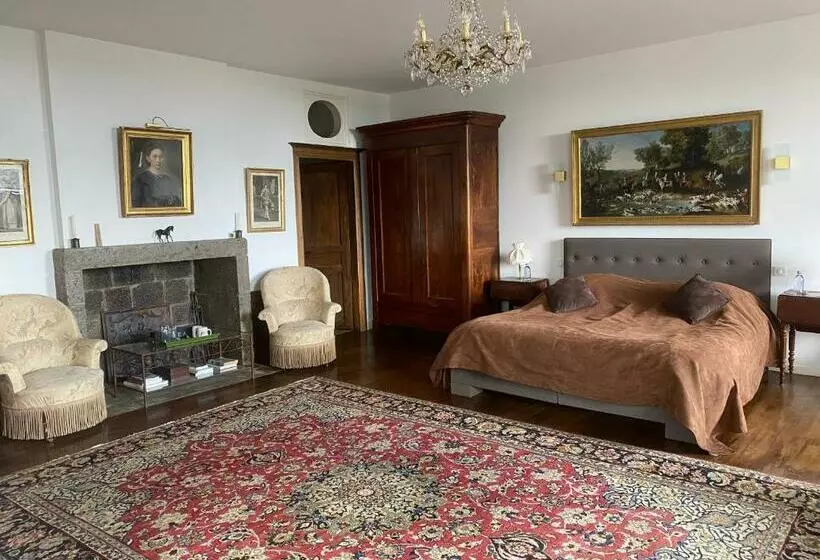 ベッドアンドブレックファースト Château Du Puech