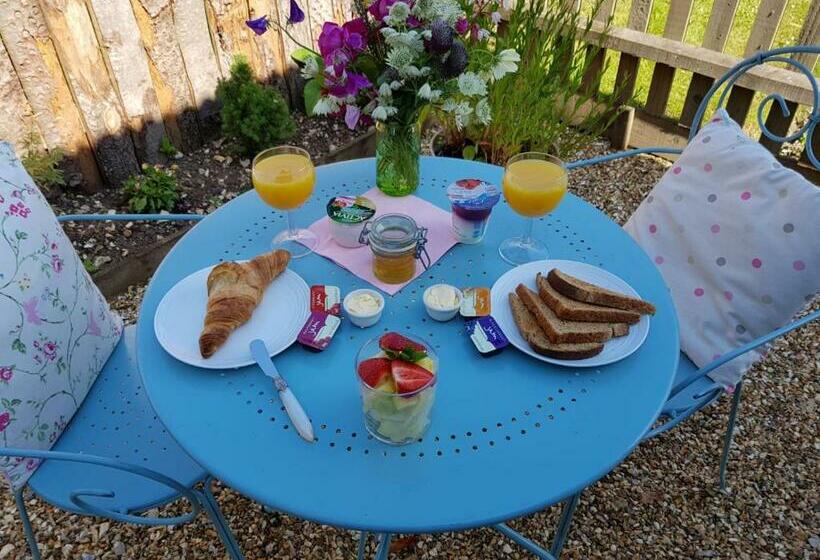 민박 Dolly At Lowlands