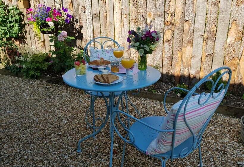 민박 Dolly At Lowlands