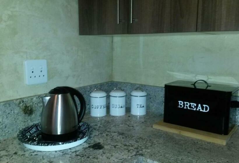 بنسيون 5th Seasons Guesthouse