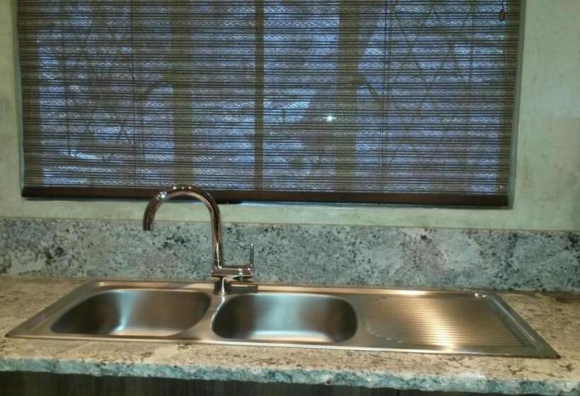 بنسيون 5th Seasons Guesthouse