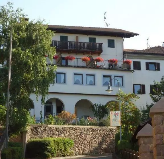 ペンション Gasthof Zum Roessl