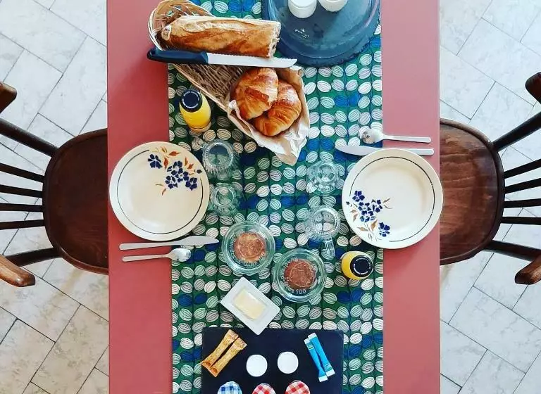 ペンション Maison Saint James