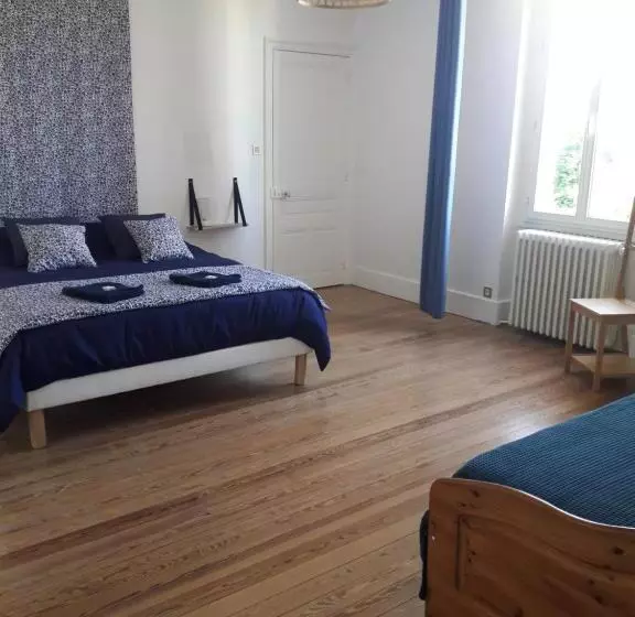 ペンション Maison Saint James