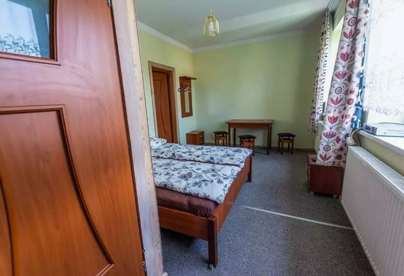 پانسیون Regina Guest House