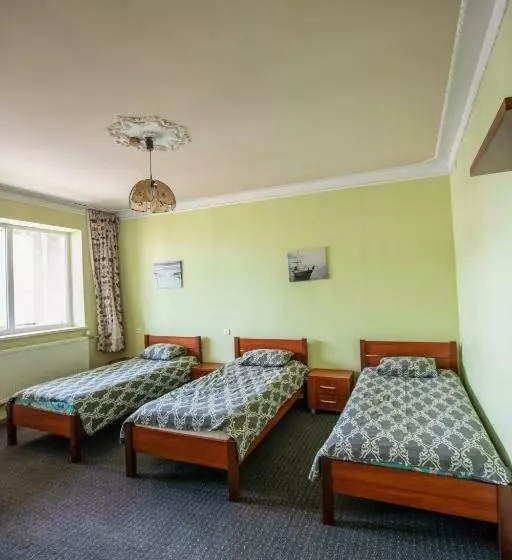 پانسیون Regina Guest House