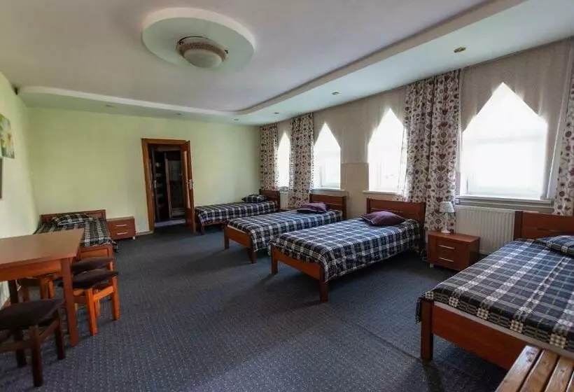 پانسیون Regina Guest House