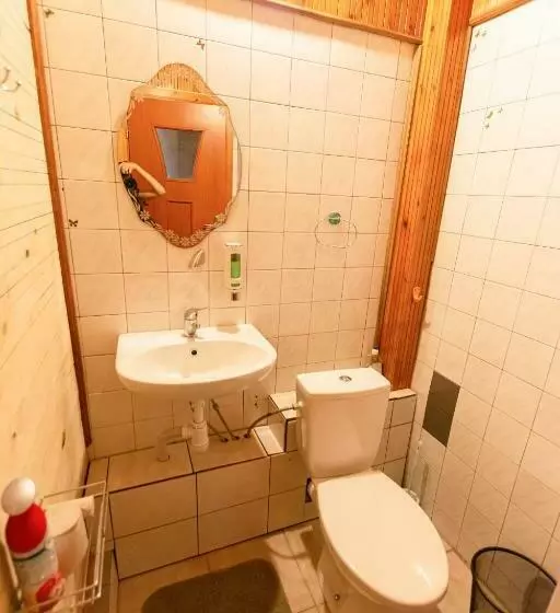 پانسیون Regina Guest House