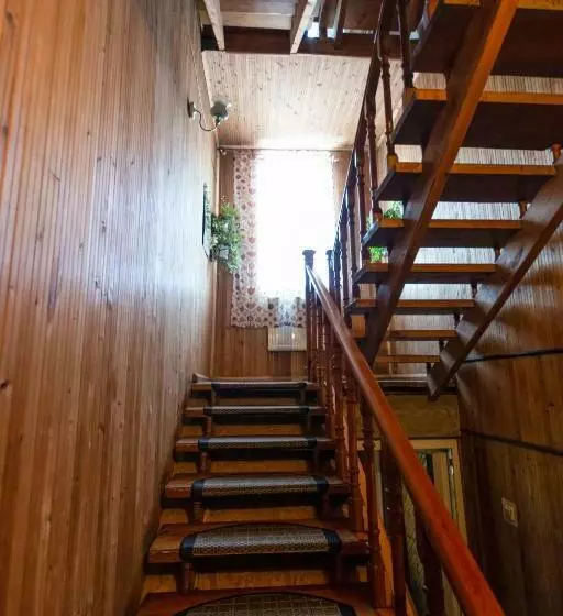 پانسیون Regina Guest House