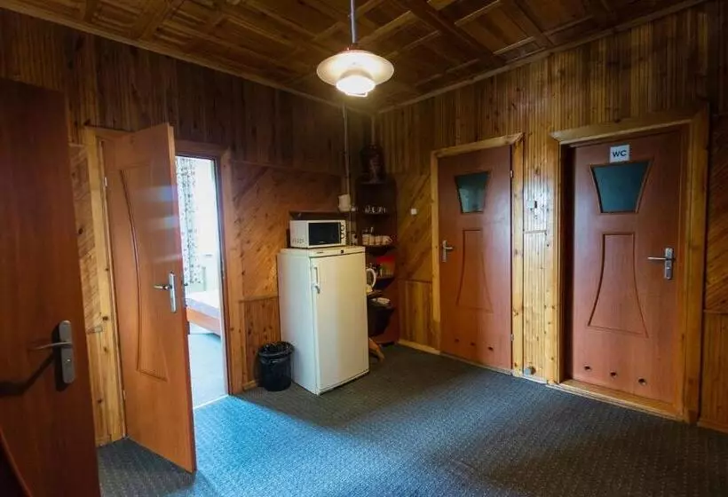 پانسیون Regina Guest House