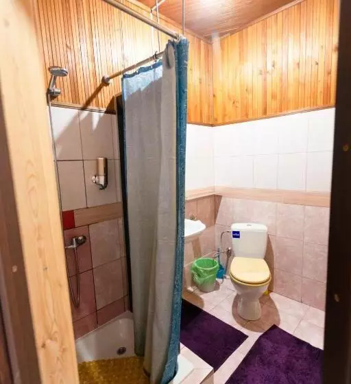 پانسیون Regina Guest House