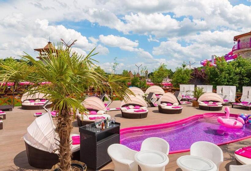 リゾートホテル The Wind Mills Hydropark