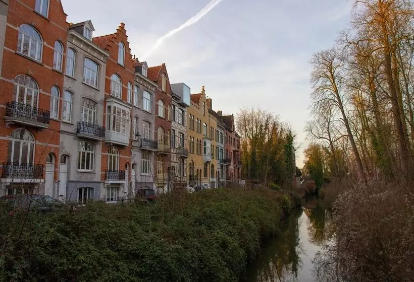 Vegan, Plant Based B&b Central Bruges