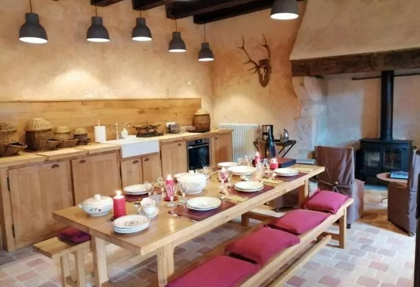 Aamiaismajoitus (B&B) Domaine Du Ris De Feu