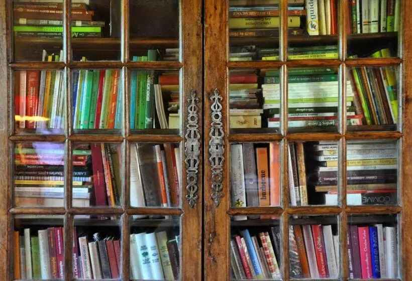 Aamiaismajoitus (B&B) Domaine Du Ris De Feu