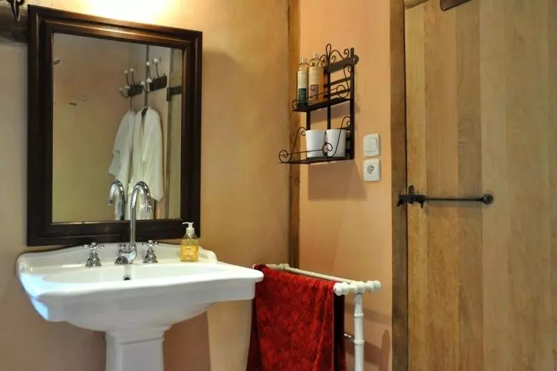 Aamiaismajoitus (B&B) Domaine Du Ris De Feu