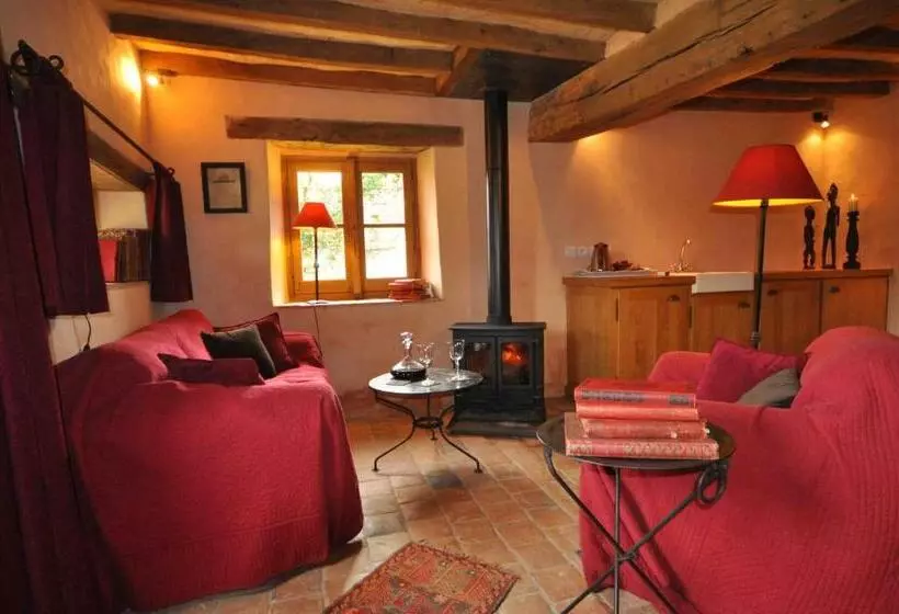 Aamiaismajoitus (B&B) Domaine Du Ris De Feu