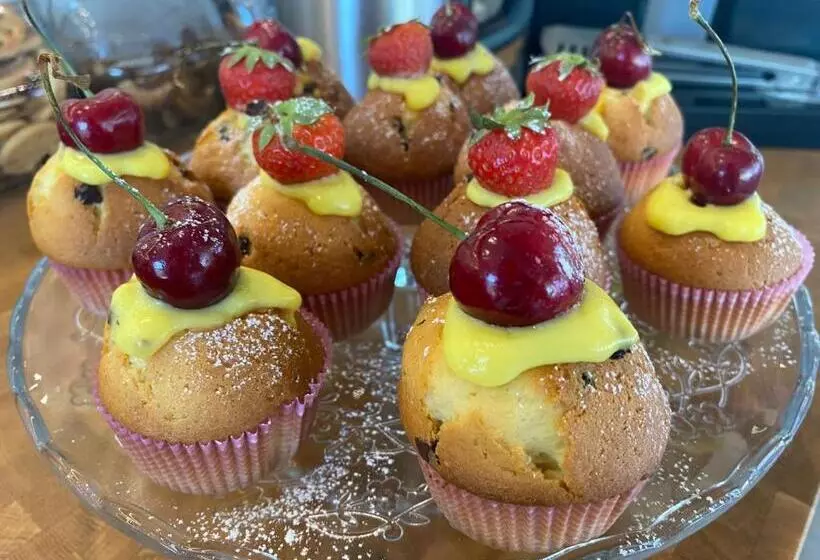 Aamiaismajoitus (B&B) La Casa Di Campagna Sul Garda