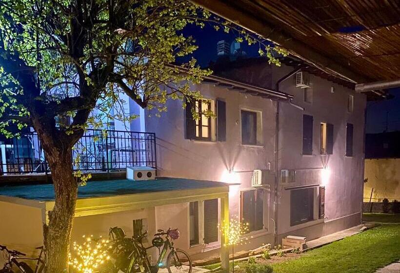 ベッドアンドブレックファースト La Casa Di Campagna Sul Garda