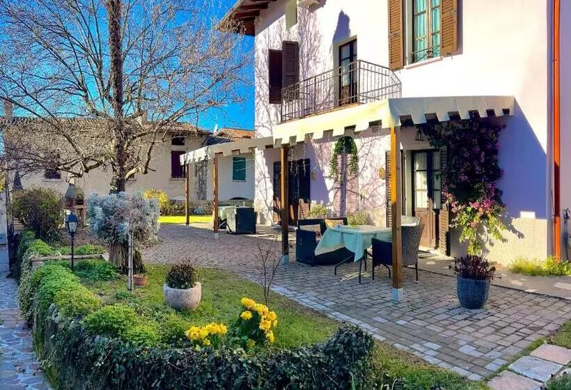 Aamiaismajoitus (B&B) La Casa Di Campagna Sul Garda