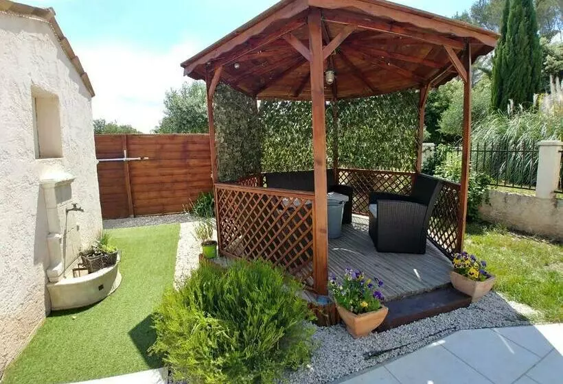 Chez Isabelle Et Guy B&b