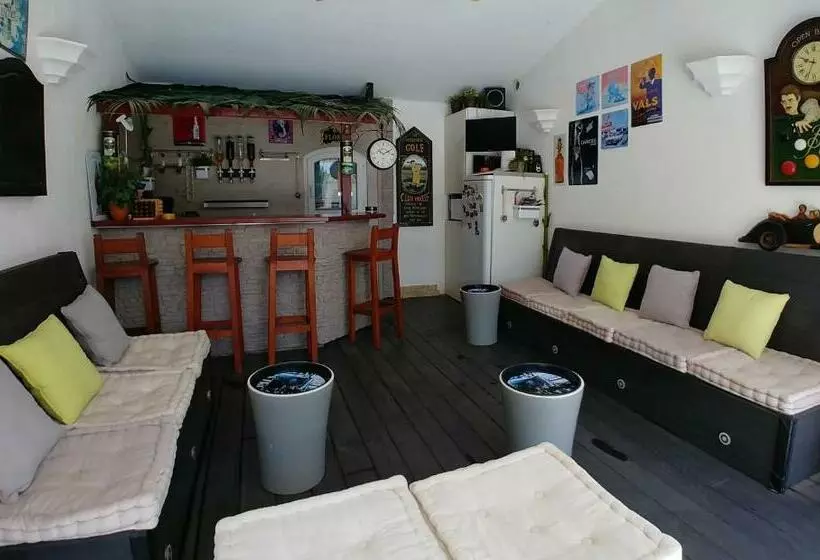 Chez Isabelle Et Guy B&b