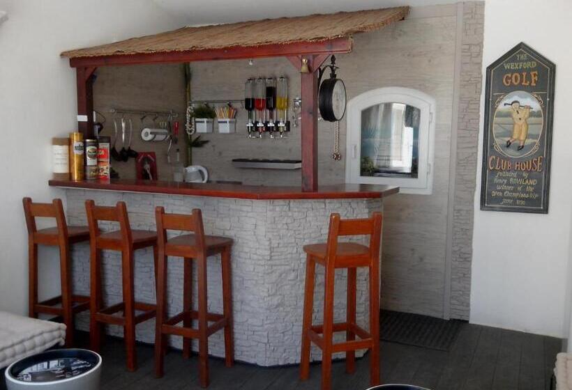 Chez Isabelle Et Guy B&b