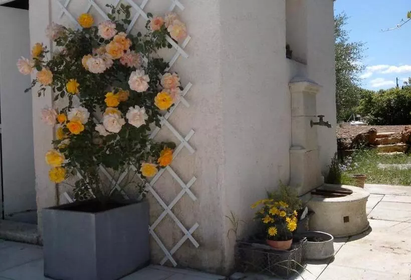 Chez Isabelle Et Guy B&b