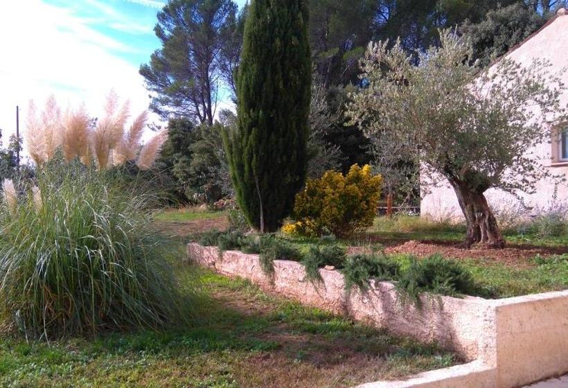 Chez Isabelle Et Guy B&b