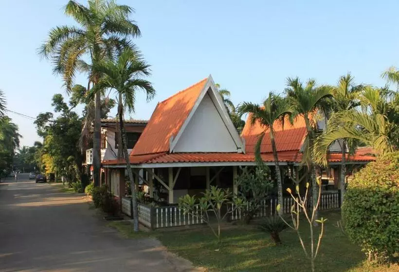 ペンション Chaisuk Bungalow