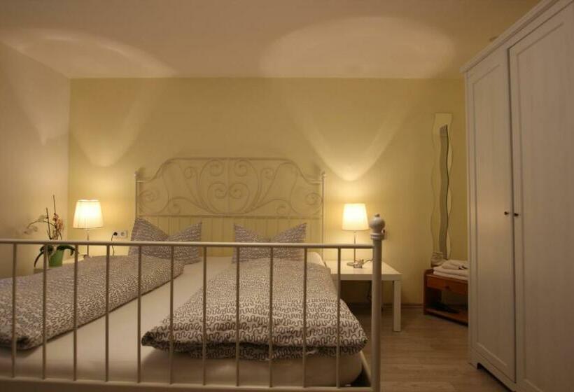 Pansiyon Gästehaus Jeurissen Ca 5 Autominuten Von Europa Park Rust Oder Rulantica