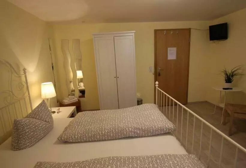 Majatalo Gästehaus Jeurissen Ca 5 Autominuten Von Europa Park Rust Oder Rulantica