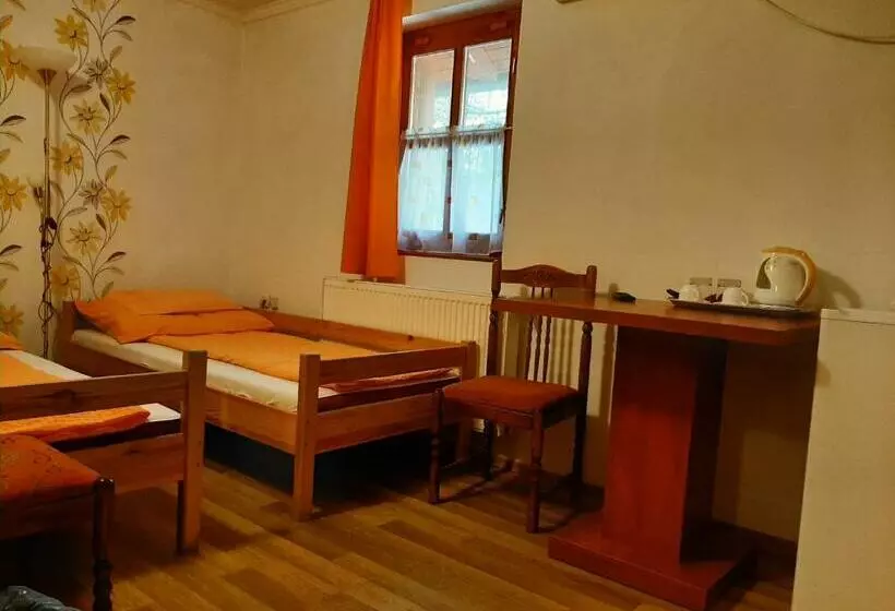 Majatalo Kiskastély Fogadó étterem