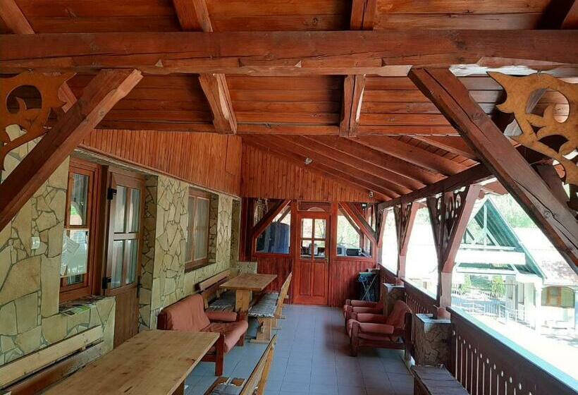 膳宿费 Kiskastély Fogadó étterem