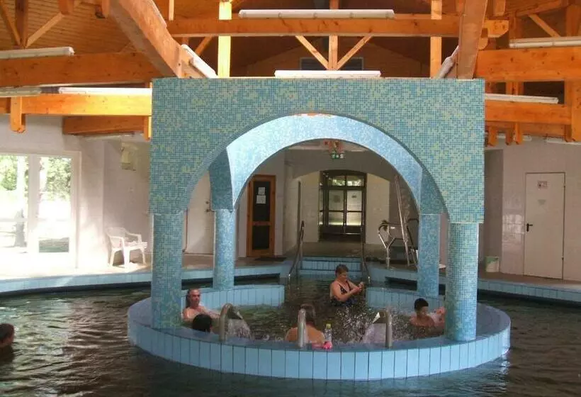 Majatalo Kiskastély Fogadó étterem