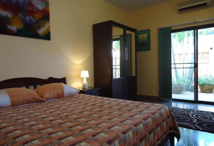 פנסיון Lonops Gay Paradise