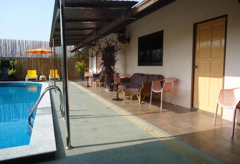 פנסיון Lonops Gay Paradise