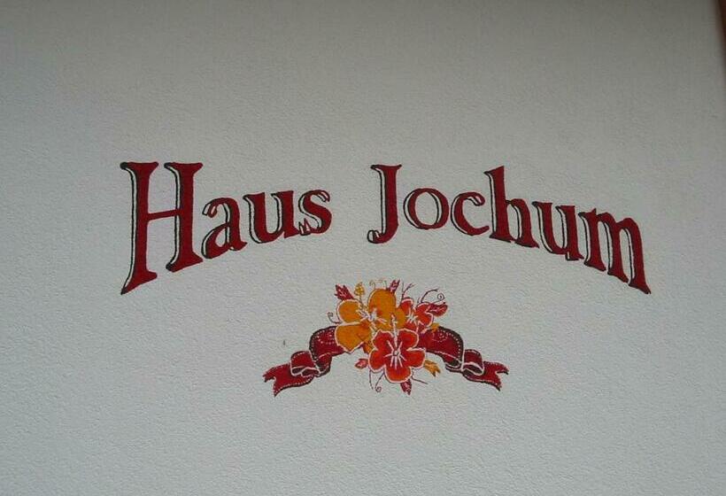 مبيت وإفطار Haus Jochum