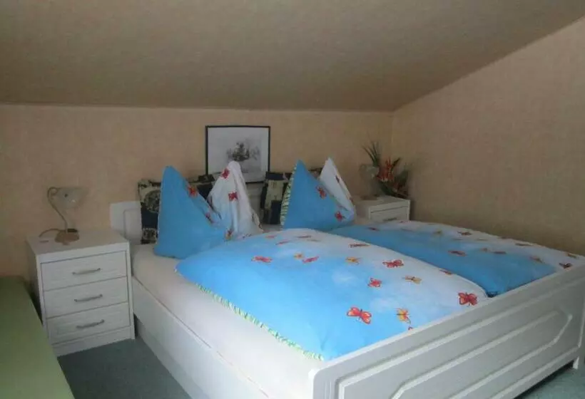 Aamiaismajoitus (B&B) Haus Jochum