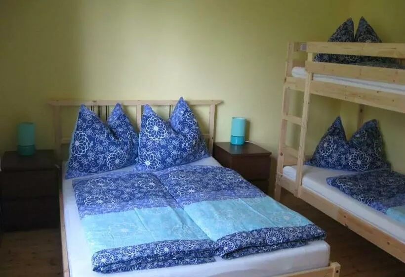 Aamiaismajoitus (B&B) Haus Kolbnitz