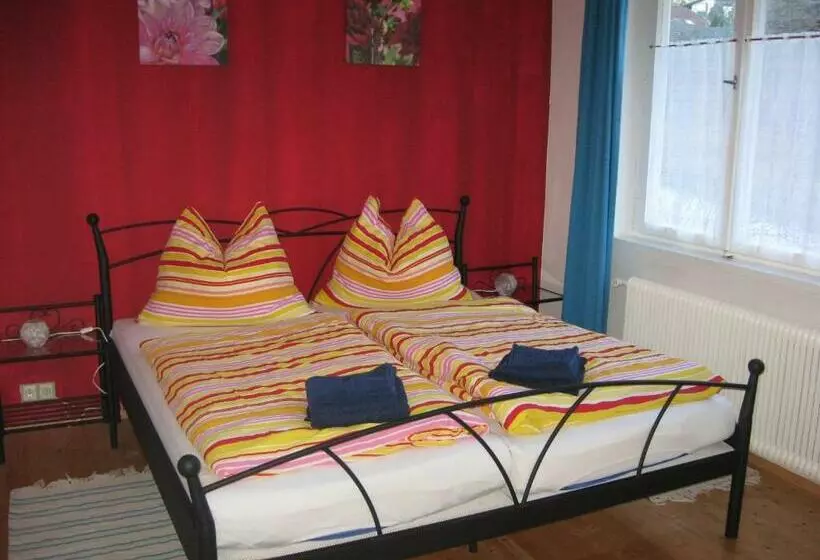 Aamiaismajoitus (B&B) Haus Kolbnitz