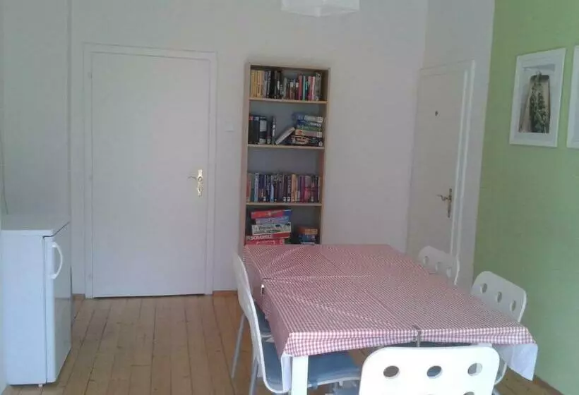 Aamiaismajoitus (B&B) Haus Kolbnitz