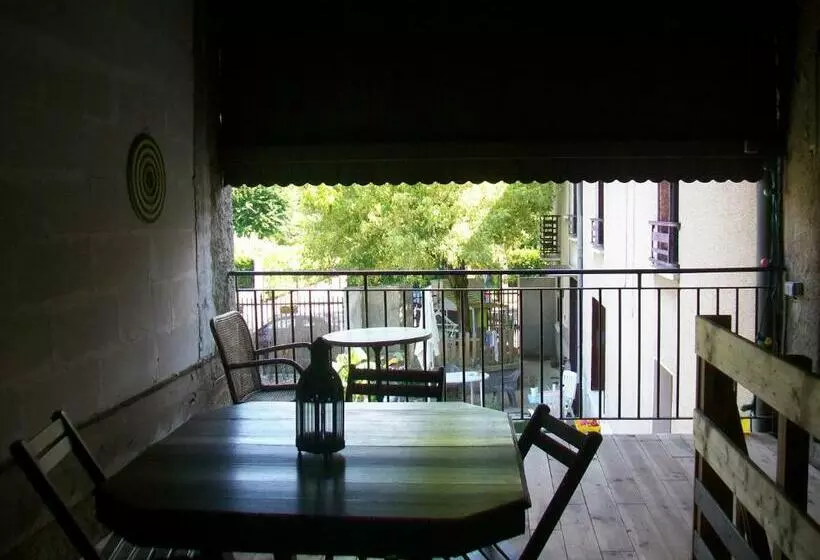 Aamiaismajoitus (B&B) La Grange Des Griottiers