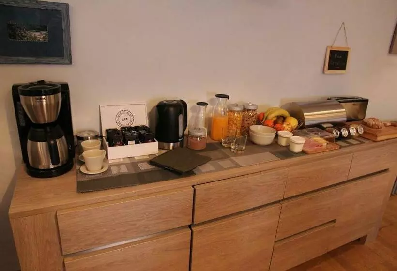 Aamiaismajoitus (B&B) La Grange Des Griottiers