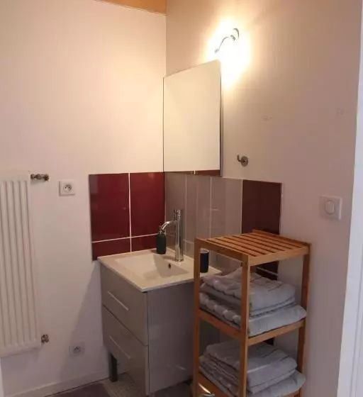 Aamiaismajoitus (B&B) La Grange Des Griottiers