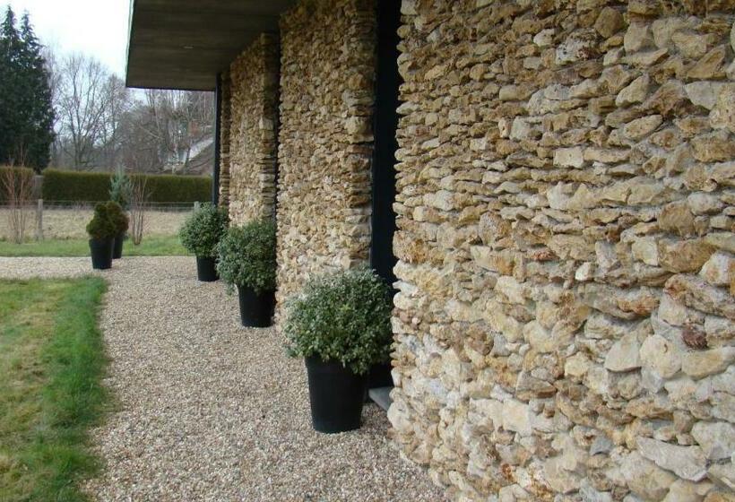 ベッドアンドブレックファースト La Passacaille