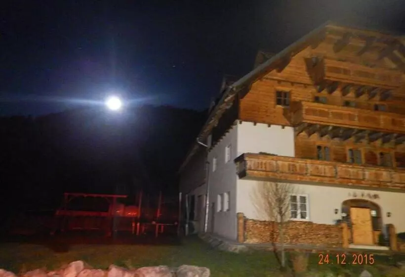 هتل Berghof Thurnergut